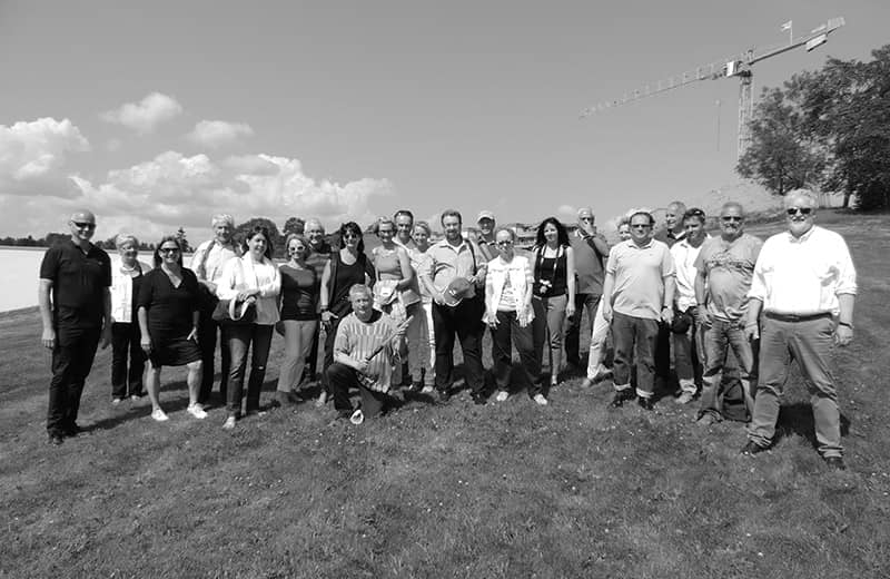 Henning Nielsen with group Image